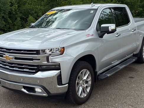 Used 2022 Chevrolet Silverado 1500 LTZ AWD/4WD image 2