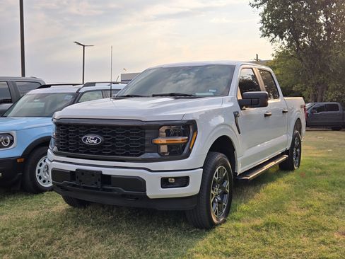 Used 2024 Ford F150 STX AWD/4WD image 3