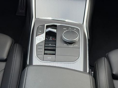 Certified 2023 BMW 330i 330i w/ M Sport Package image 21