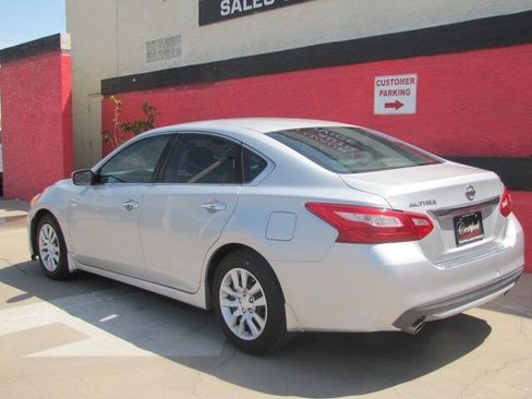 Used 2017 Nissan Altima 2.5 S w/ Power Driver Seat Package FWD image 8