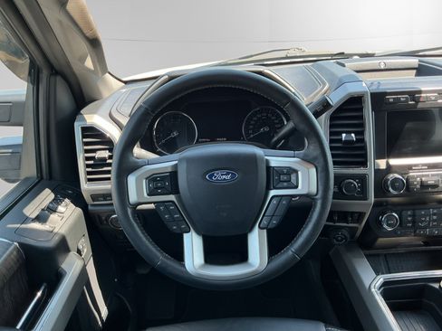 Used 2020 Ford F350 Lariat w/ Lariat Ultimate Package AWD/4WD image 12
