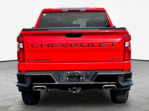 Used 2021 Chevrolet Silverado 1500 Custom Trail Boss w/ LPO, Dark Essentials Package AWD/4WD image 5