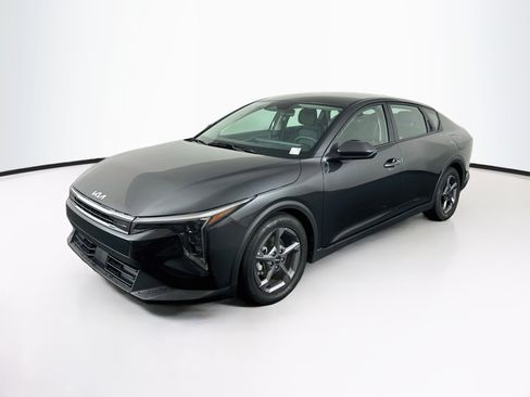 Used 2025 Kia K4 FWD image 3