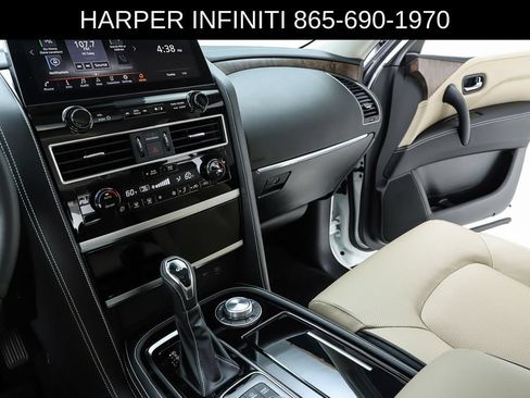 Used 2024 INFINITI QX80 Premium Select w/ Cargo Package AWD/4WD image 24