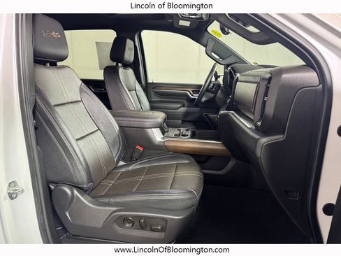 Used 2024 Chevrolet Silverado 2500 High Country w/ Technology Package AWD/4WD image 10