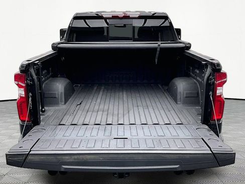 Used 2024 Chevrolet Silverado 1500 High Country w/ High Country Premium Package AWD/4WD image 18