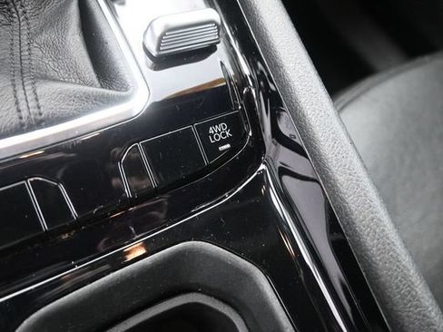 Used 2025 Jeep Compass Limited AWD/4WD image 33