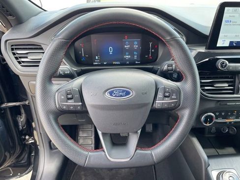 Used 2025 Ford Escape ST-Line AWD/4WD image 13