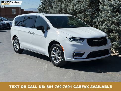 Used 2026 Chrysler Pacifica Limited AWD/4WD image 10
