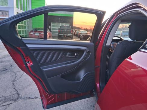 Used 2010 Ford Taurus SEL image 11