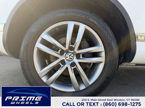 Used 2016 Volkswagen Touareg Lux image 24
