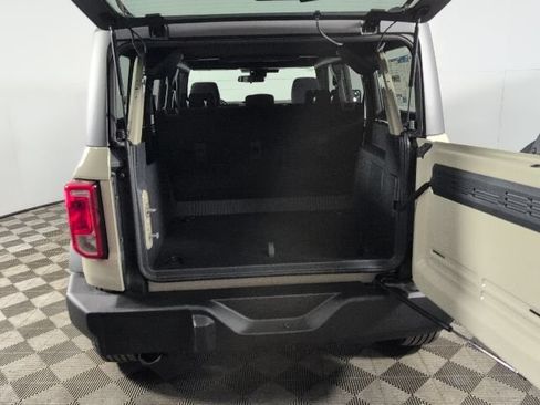 New 2025 Ford Bronco 4-Door AWD/4WD image 6