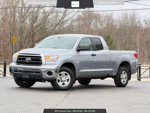 Used 2011 Toyota Tundra 4x4 Double Cab w/ Tow Pkg image 1