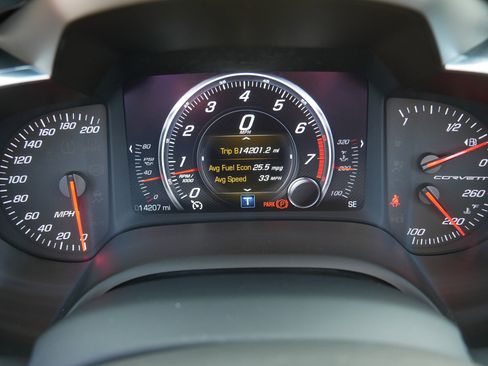 Used 2014 Chevrolet Corvette Stingray Convertible image 21