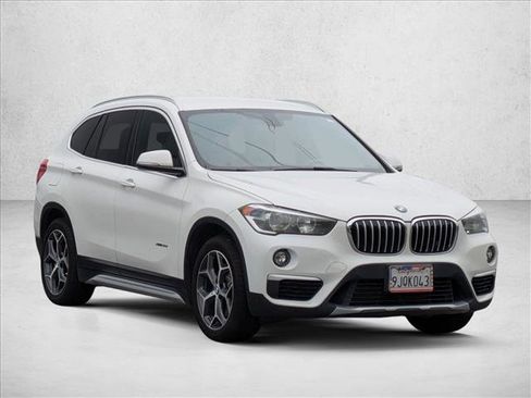 Used 2018 BMW X1 xDrive28i image 3
