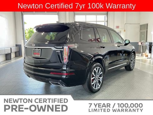 Used 2023 Cadillac XT6 Sport w/ Technology Package AWD/4WD image 32