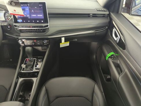 New 2026 Jeep Compass Latitude image 16