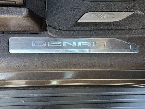 Used 2020 GMC Sierra 1500 Denali w/ Technology Package image 40