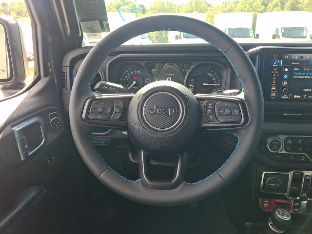 Used 2024 Jeep Wrangler Unlimited Rubicon 4xe AWD/4WD image 19