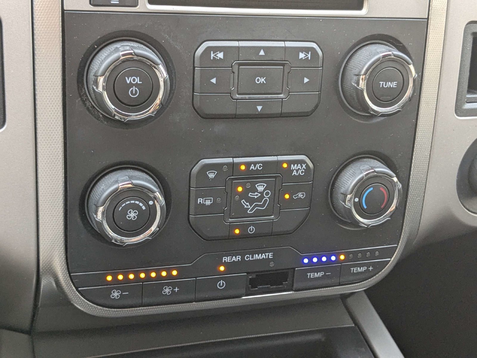 Used 2017 Ford Expedition XLT RWD image 22