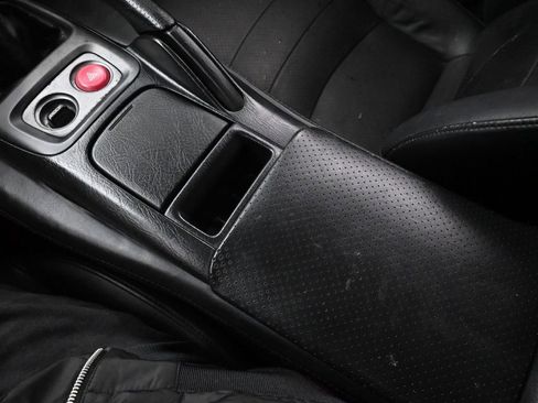 Used 2001 Honda S2000 image 23