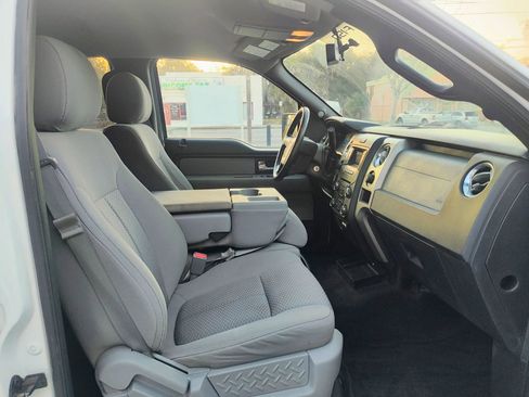 Used 2013 Ford F150 XLT w/ Luxury Equipment Group image 16