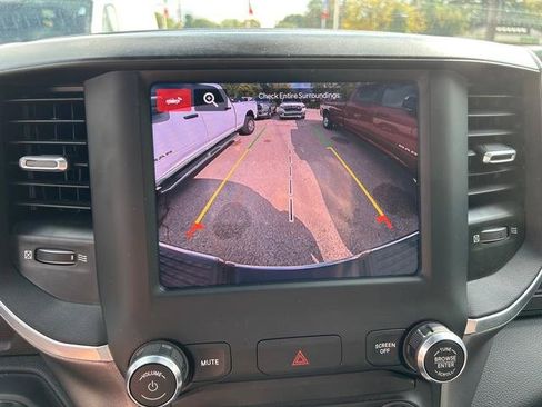 Used 2024 RAM 2500 Big Horn w/ Bed Utility Group image 18