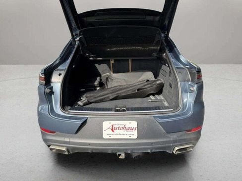 Used 2020 Porsche Cayenne AWD/4WD image 32