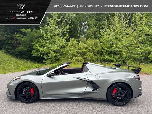 Used 2023 Chevrolet Corvette Stingray Convertible w/ Battery Protection Package RWD image 1
