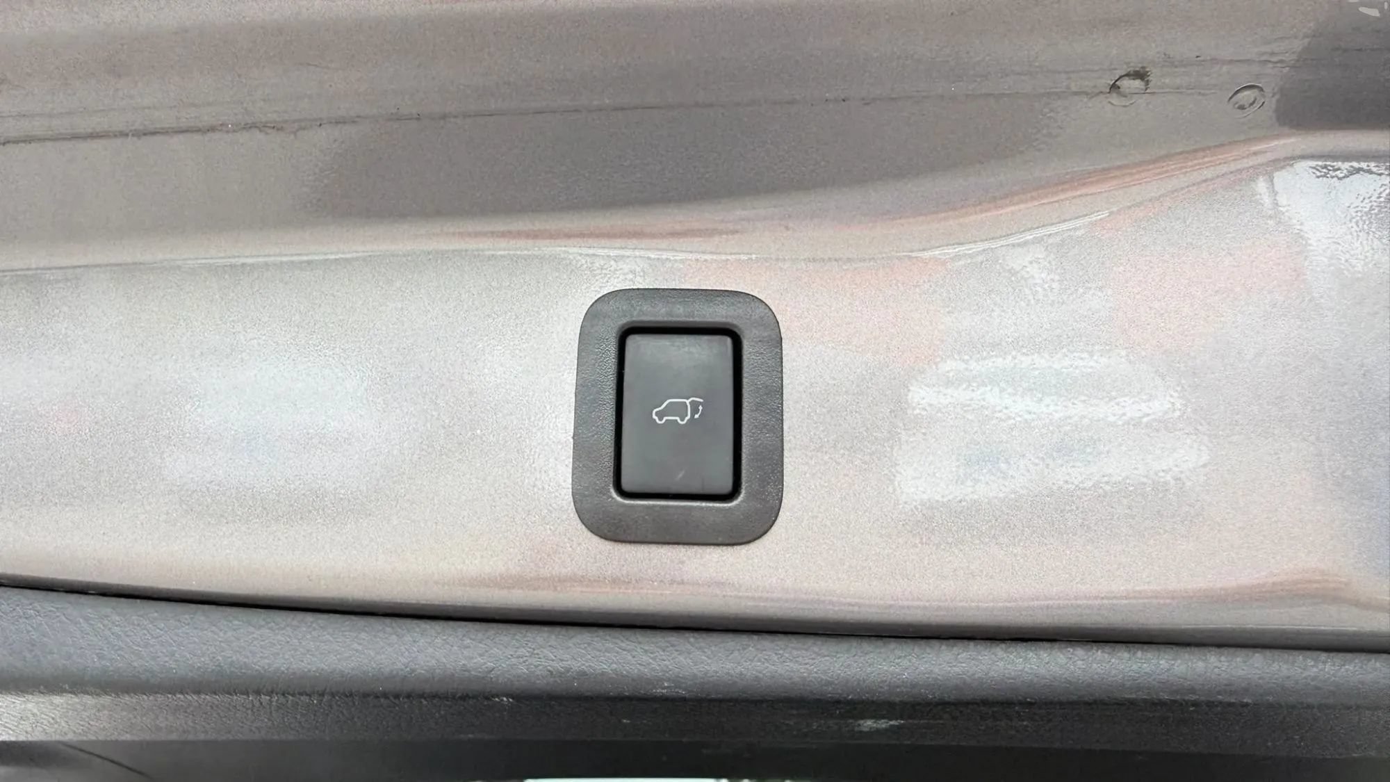 Used 2019 Toyota Highlander XLE AWD/4WD image 33