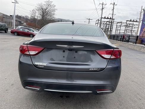 Used 2015 Chrysler 200 S w/ Navigation & Sound Group I image 4