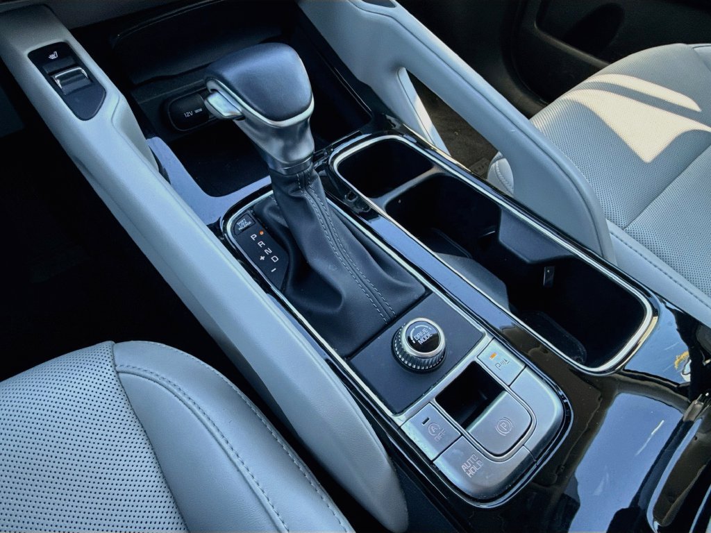 Used 2025 Kia Telluride S FWD image 29