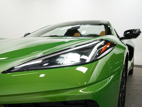 Used 2026 Chevrolet Corvette Stingray Preferred Conv w/ Z51 Performance Package RWD image 9