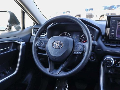 Used 2022 Toyota RAV4 XLE image 22