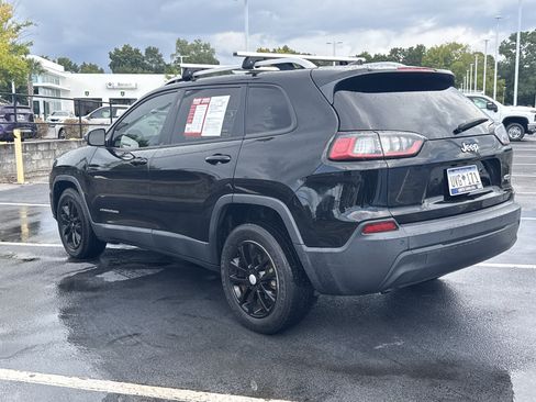 Used 2020 Jeep Cherokee Latitude FWD image 7