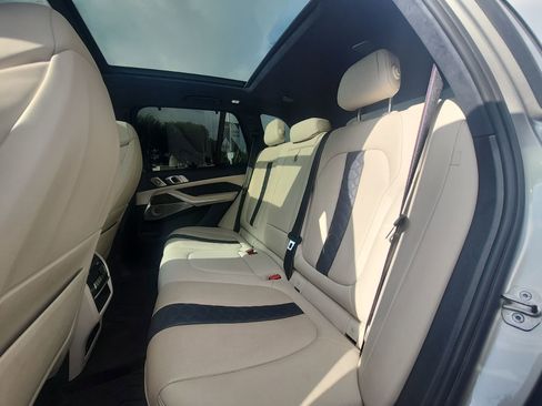 Used 2021 BMW X5 M w/ Competition Package image 10