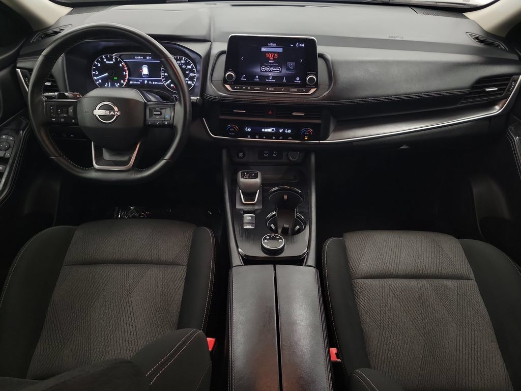 Used 2025 Nissan Rogue SV AWD/4WD image 13