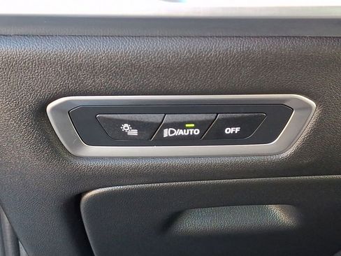 Used 2025 BMW X7 xDrive40i w/ Premium Package image 30