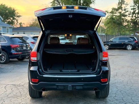 Used 2013 Jeep Grand Cherokee Overland AWD/4WD image 17