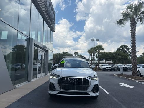 Used 2025 Audi Q3 2.0T Premium Plus AWD/4WD image 2