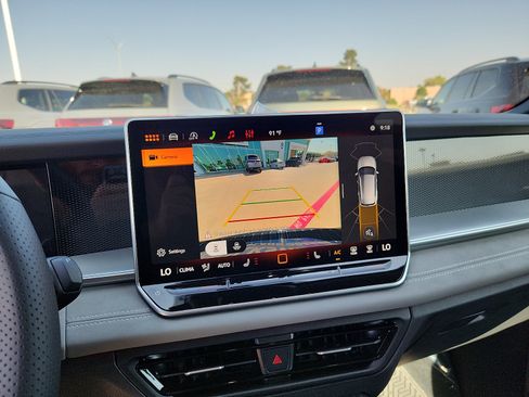 New 2026 Volkswagen Tiguan SE R-Line FWD image 18