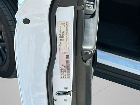 Certified 2024 Jeep Grand Cherokee L Altitude image 34