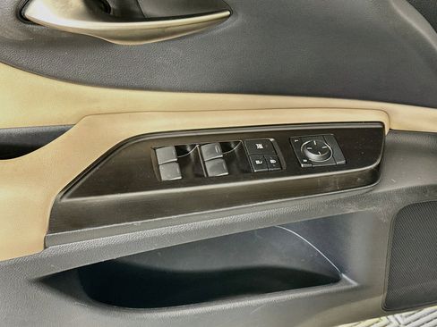 Used 2019 Lexus ES 350 w/ Accessory Package 2 FWD image 15