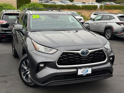 Used 2020 Toyota Highlander XLE