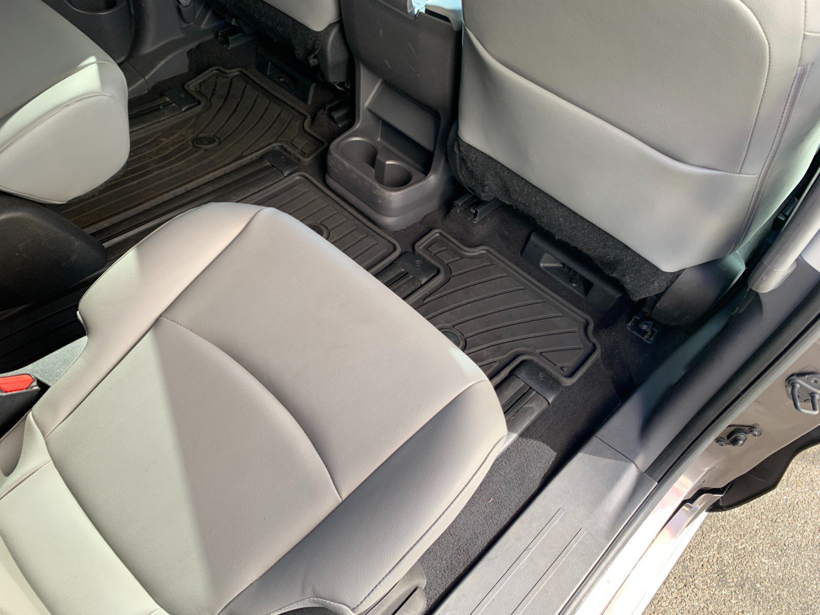Used 2022 Toyota Sienna XLE AWD/4WD image 35