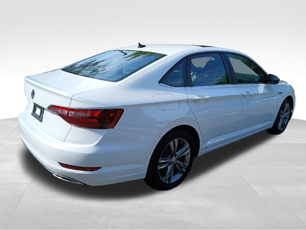 Used 2021 Volkswagen Jetta R-Line w/ R-Line Cold Weather Package FWD image 5