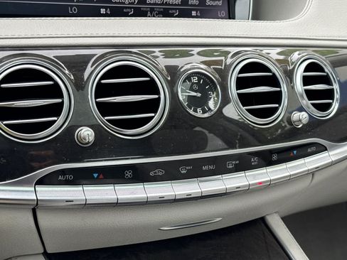 Used 2015 Mercedes-Benz S 550 Sedan image 21