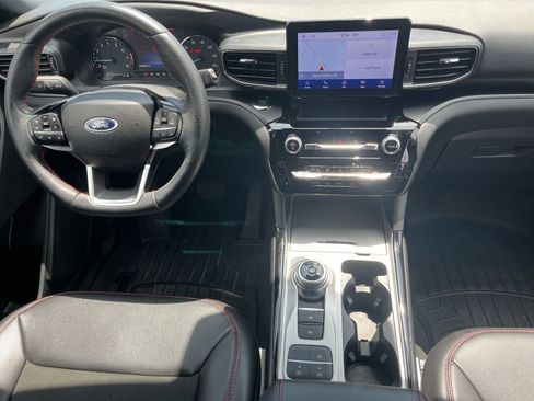 Used 2022 Ford Explorer ST-Line RWD image 26