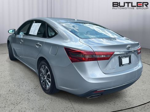 Used 2018 Toyota Avalon XLE FWD image 14