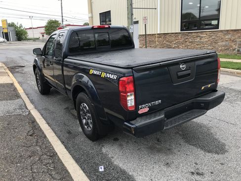 Used 2017 Nissan Frontier SV RWD image 6